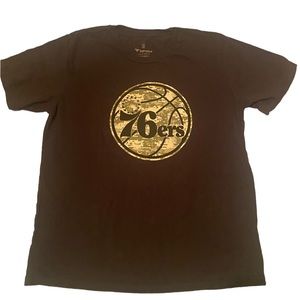 Youth 76ers t-shirt